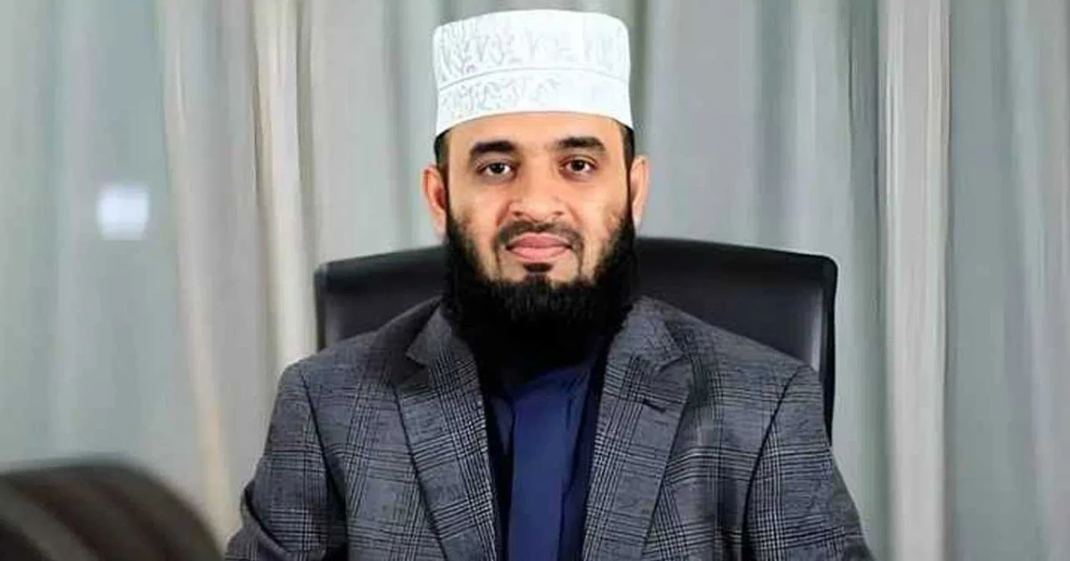 আমার সফর নিয়ে সংবাদটি ভুল ও বিভ্রান্তিকর : আজহারী