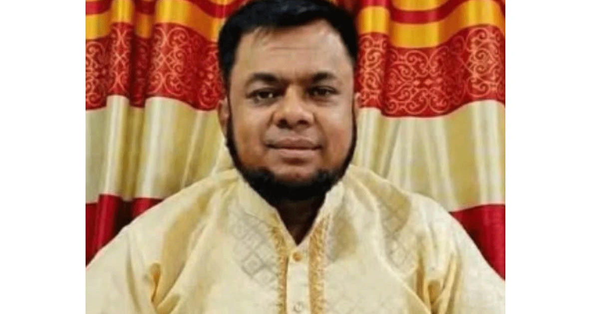 নোয়াখালীতে ছাত্রীকে ব্ল্যাকমেইল করে ধর্ষণ, প্রধান শিক্ষক গ্রেপ্তার