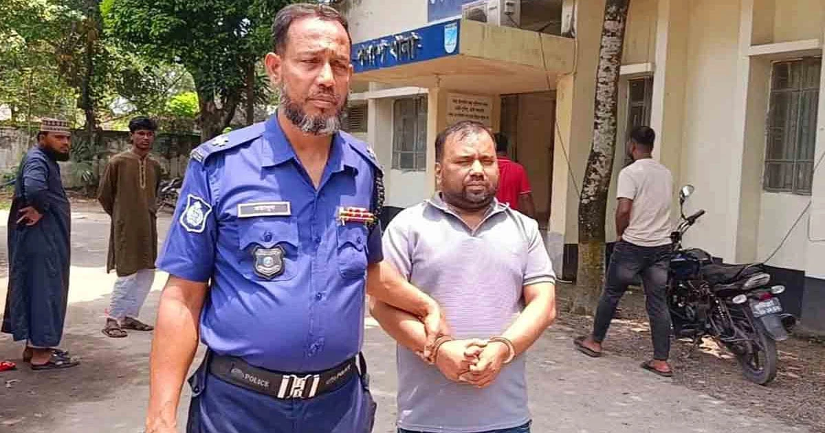 দূরন্ত পলাশ গ্রুপের প্রধান এডমিন ও সাজাপ্রাপ্ত আসামি রানা গ্রেপ্তার