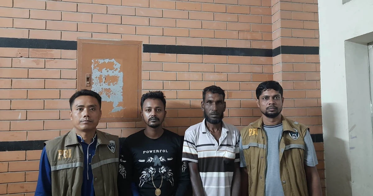 কুমিল্লায় প্রাইভেটকারে ডাকাতির ঘটনায় দুজনকে গ্রেপ্তার করলো পিবিআই