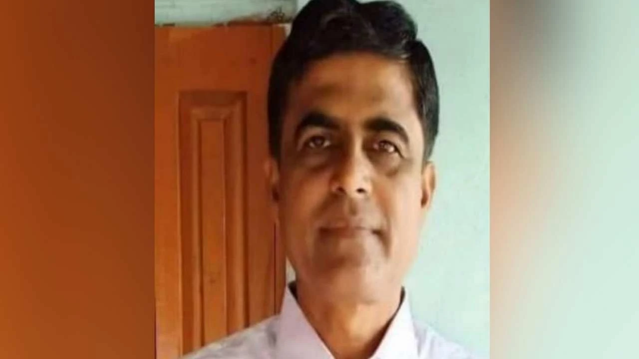 পশ্চিমবঙ্গের নাগরিক বাংলাদেশে স্কুলের প্রধান শিক্ষক