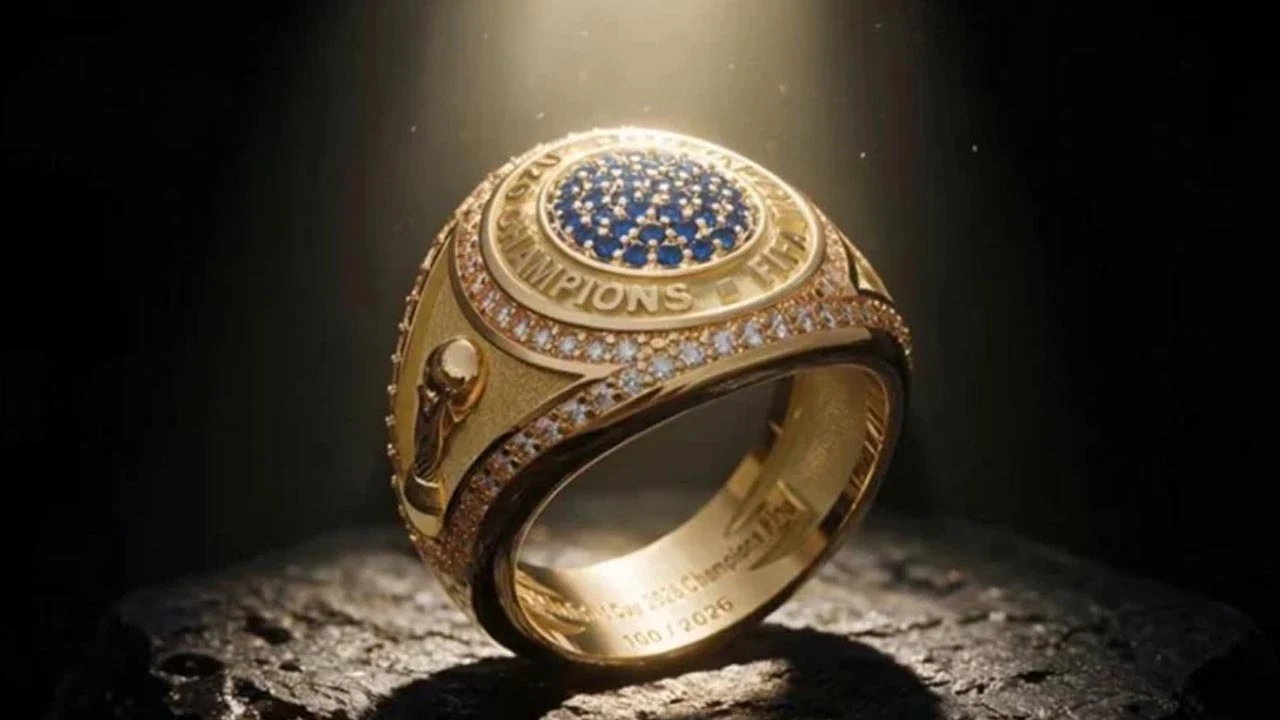 বিশ্বকাপ ট্রফির সঙ্গে এবার থাকছে আংটিও